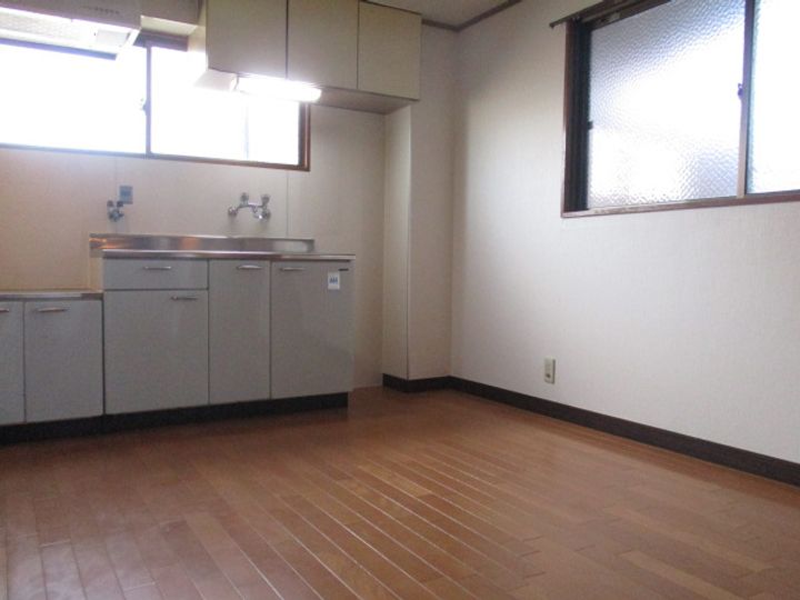 大阪府大阪市西成区聖天下2(マンション)の賃貸物件の居間