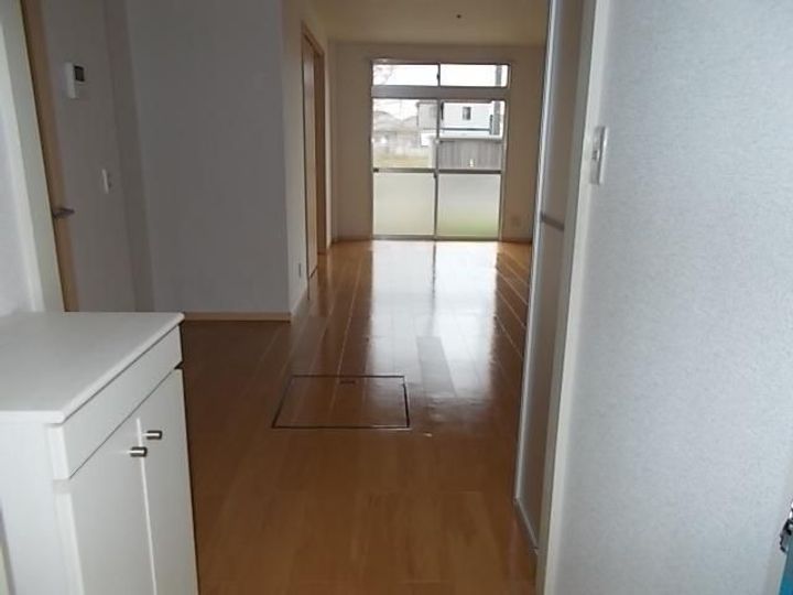 茨城県小美玉市納場(アパート)の賃貸物件の玄関