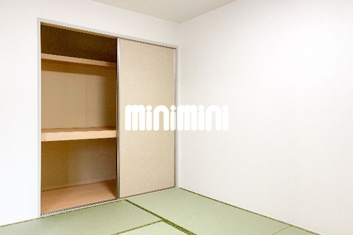 フォレストOTOBE  Bの内装