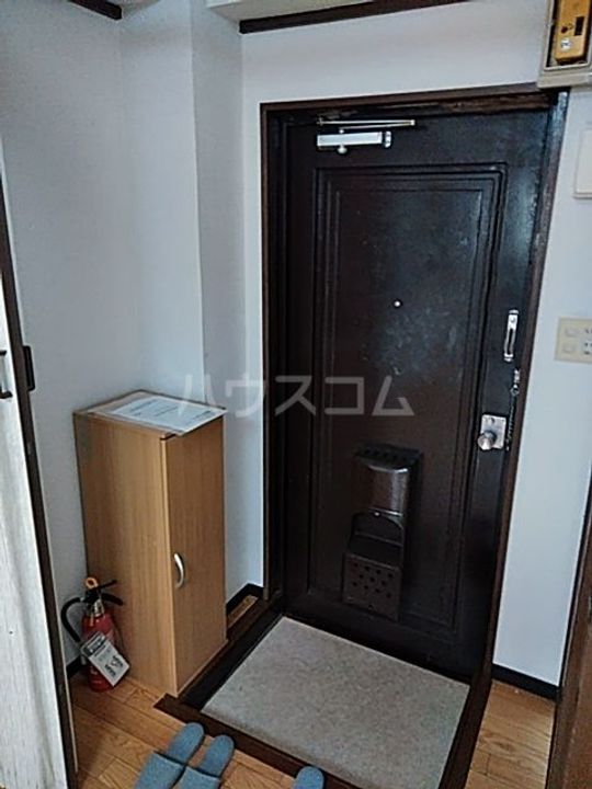 ヒルズ読売ランドの玄関