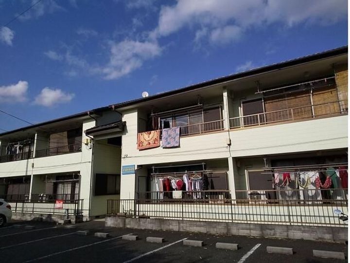 イーストハイツの外観