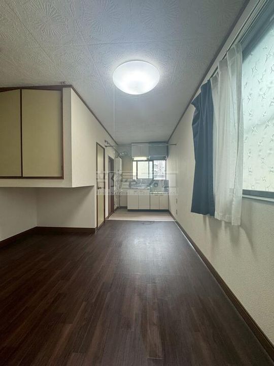コーポ稲川の居間