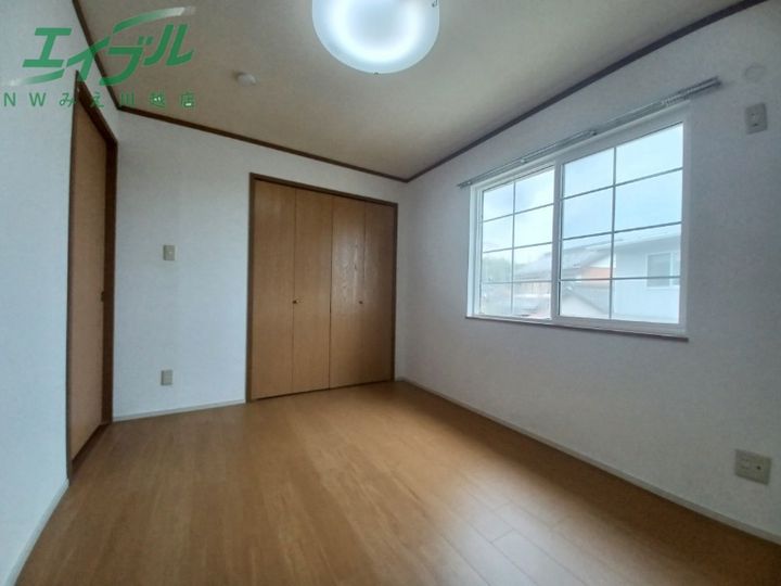 プリムヴェルIIの居間