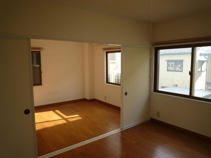 ブリス関屋の内装