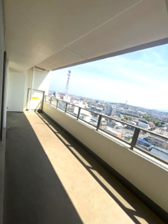 サンマンションアトレ津新町 1204号室の内装