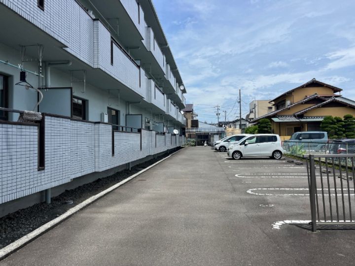 プレミール瀬名の地図