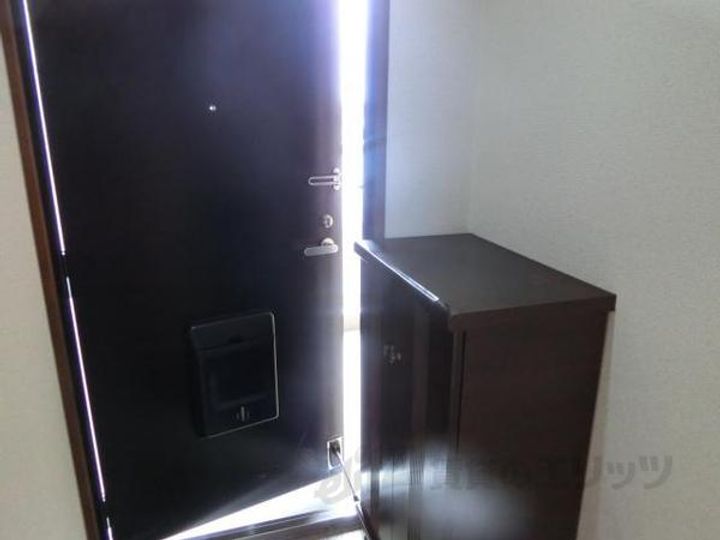 メゾンあおきIIの玄関