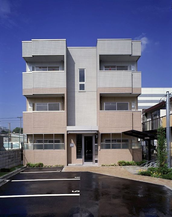 エクセレントフィールドの外観