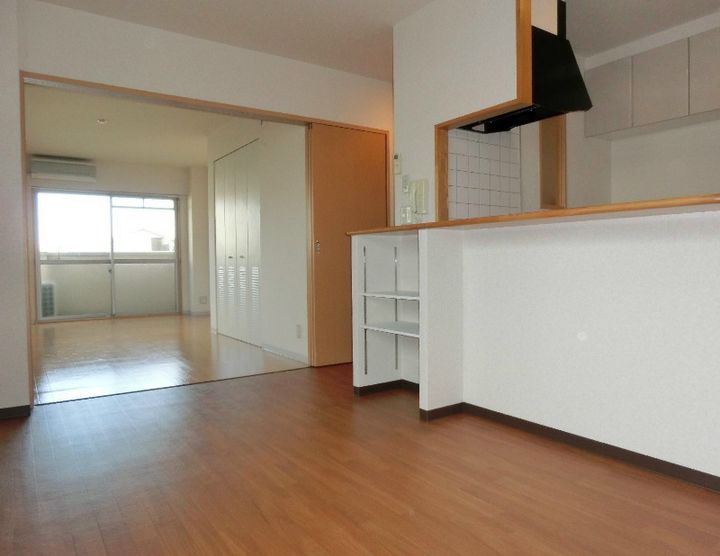 エクセレントフィールドの居間