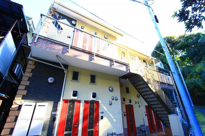 ユナイト横須賀中央グラナダの杜の外観