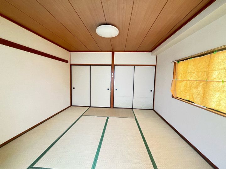 内藤ビルの居間