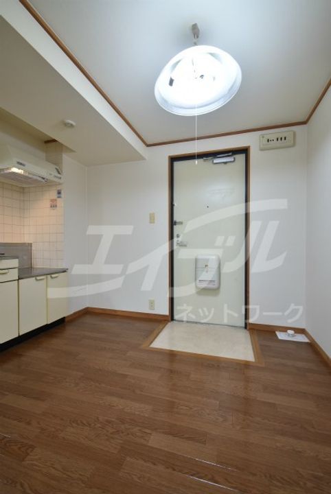 エヴリィワンの居間