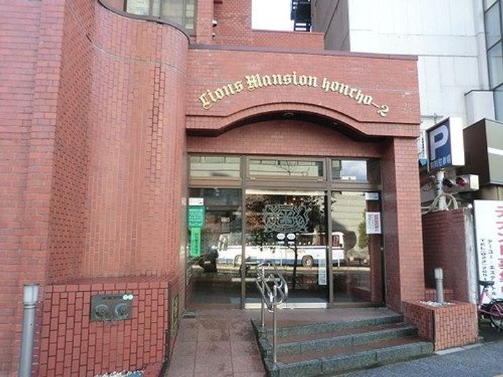 ライオンズマンション本町第2の地図