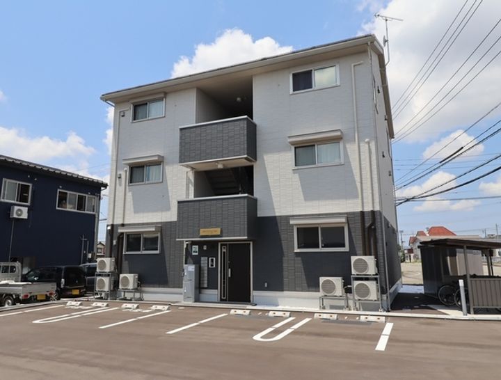 リッシュ要町の外観