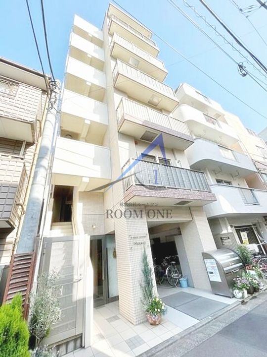 フェアリーコート日暮里の外観