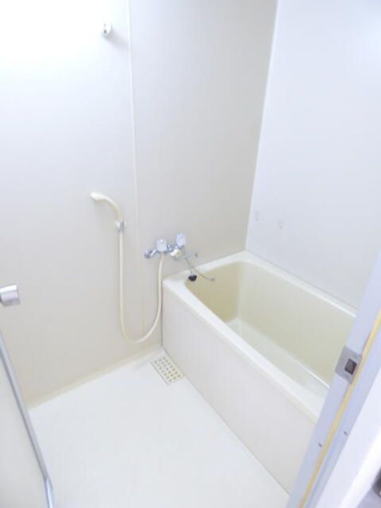 ファミール新井の風呂