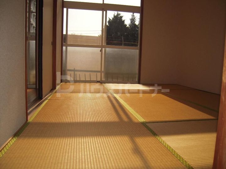 ハイツリバーサイドの内装