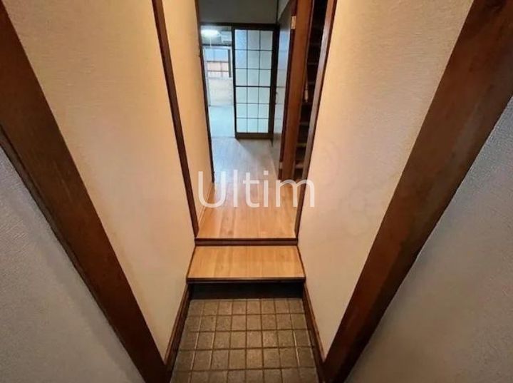 京都府宇治市木幡平尾(一戸建)の賃貸物件の玄関