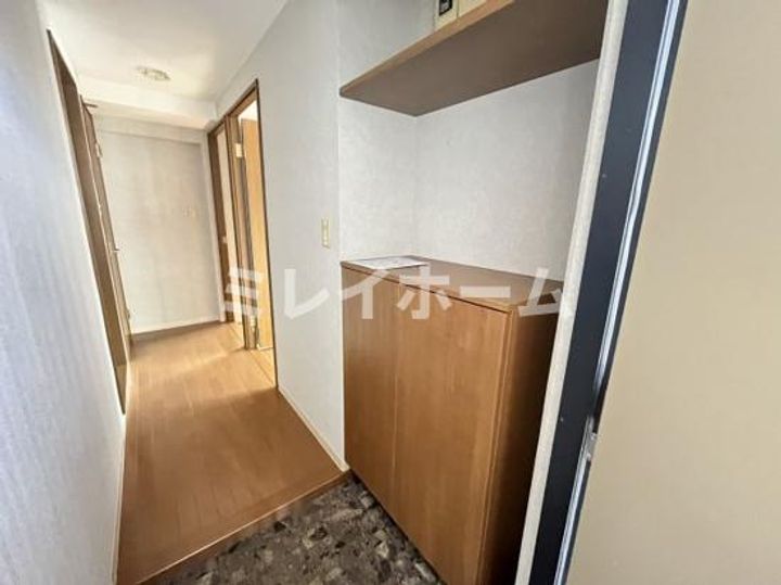 大森ハイツの玄関