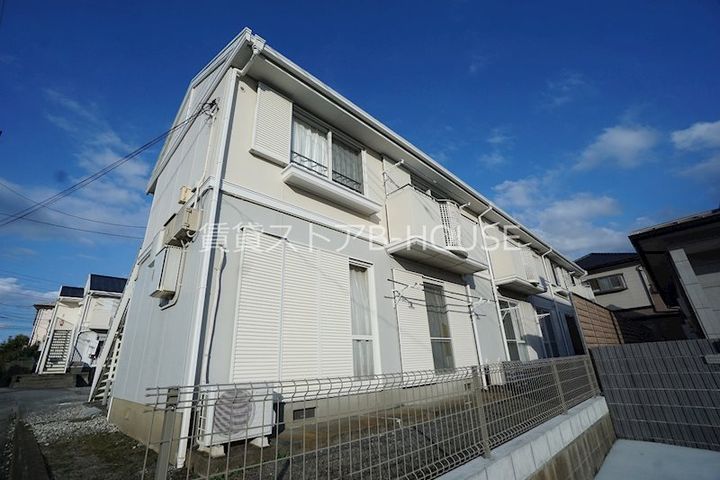 神奈川県伊勢原市岡崎(アパート)の賃貸物件の外観