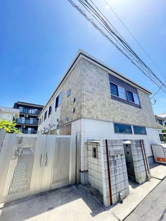 ブライトハウス氷川台の外観