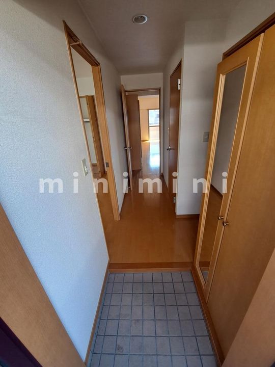 熊本県熊本市南区八分字町(マンション)の賃貸物件の玄関