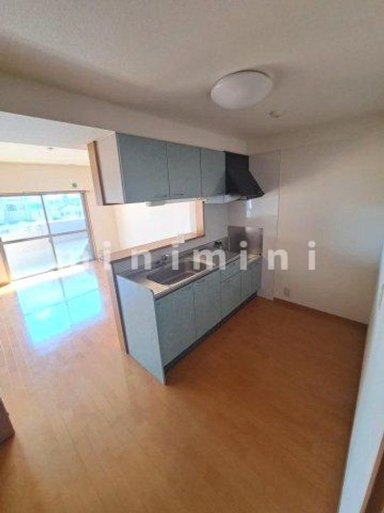 熊本県熊本市南区八分字町(マンション)の賃貸物件のキッチン