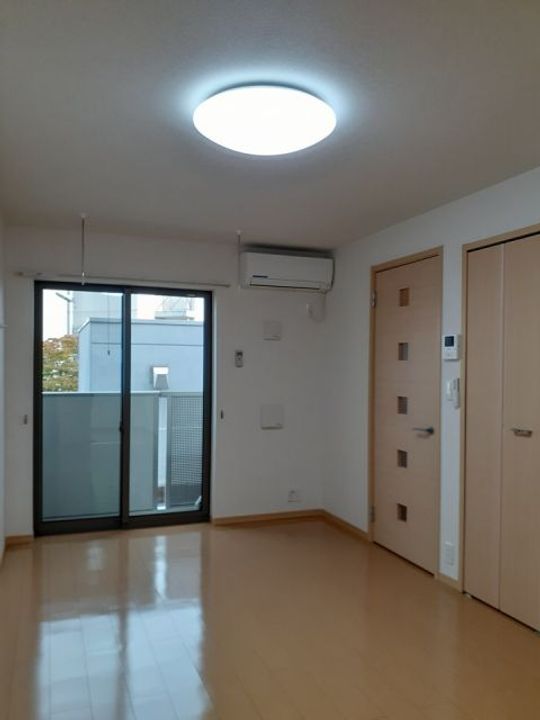 福島県福島市蓬莱町8(アパート)の賃貸物件の居間