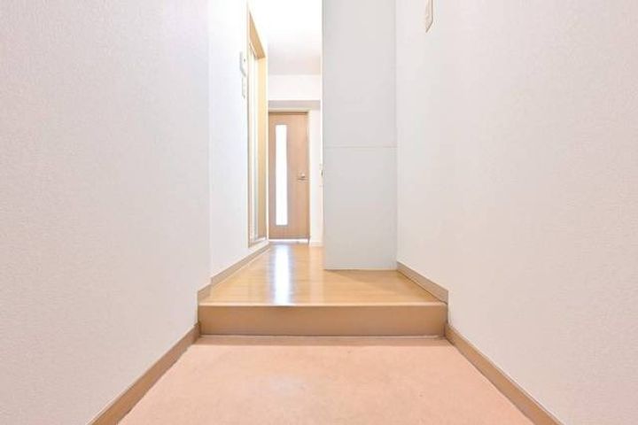 タミーハイツ本厚木の玄関