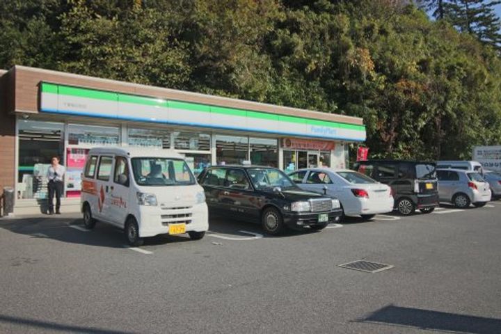 NAKASUの周辺