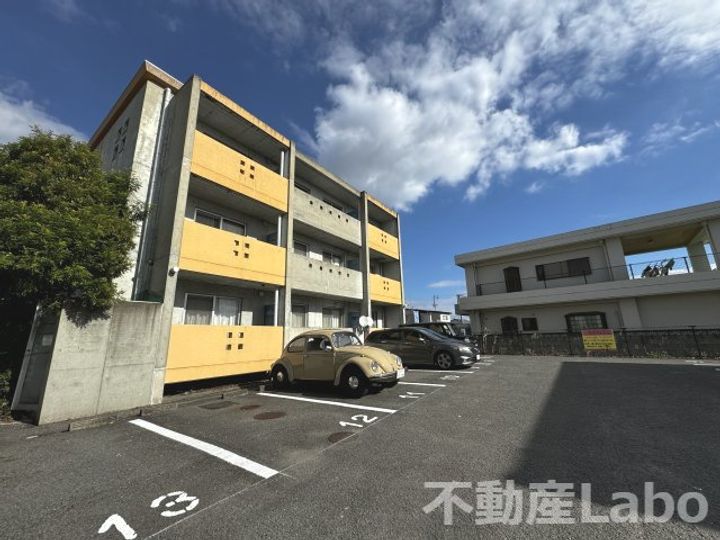 徳島県徳島市応神町吉成字只津(マンション)の賃貸物件の外観