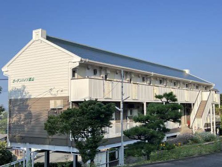 ガーデンハイツ関山の外観
