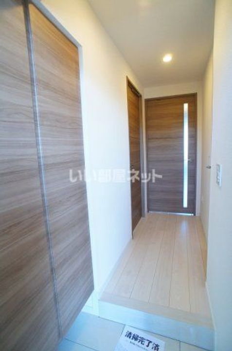 ヴェルディーク熊谷オーセンティックの玄関