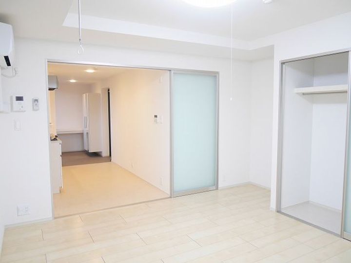 群馬県高崎市和田町(マンション)の賃貸物件の居間