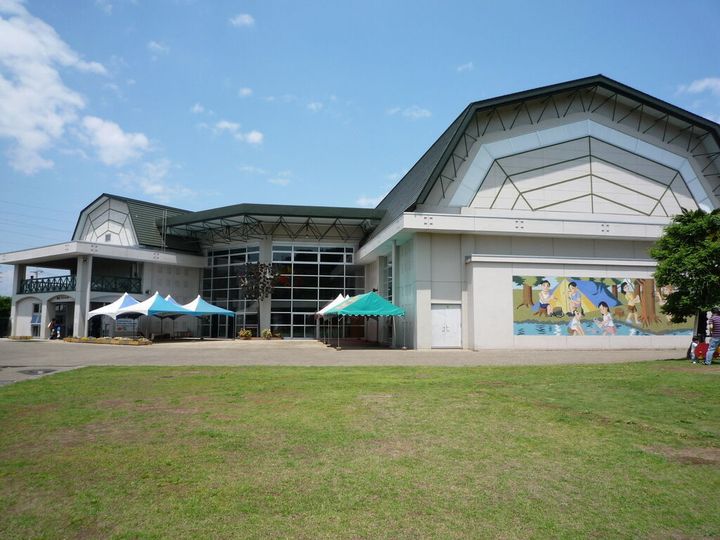 ファミール唐沢Bの周辺