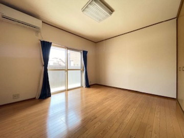 TRハイツの居間