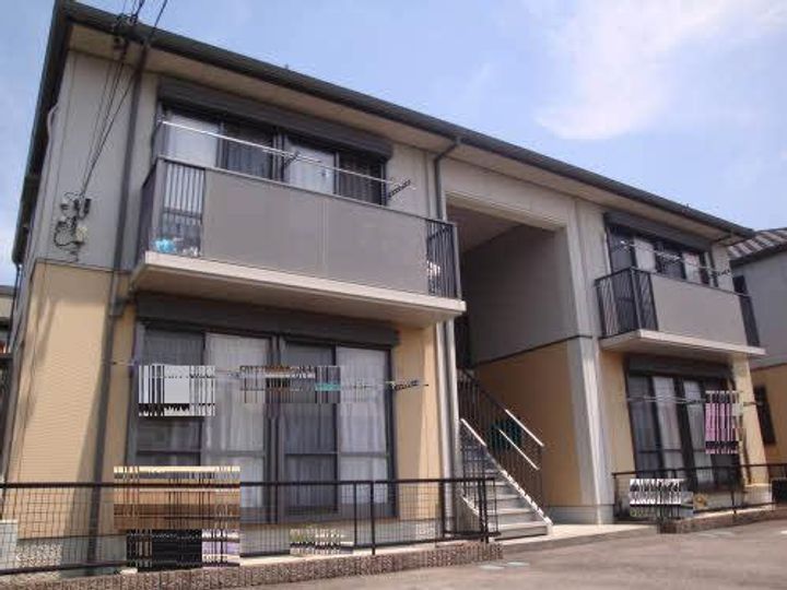 ガーデンハイツA棟の外観