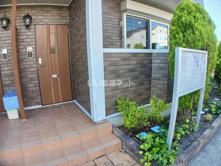 三重県名張市希央台2番町(アパート)の賃貸物件の地図