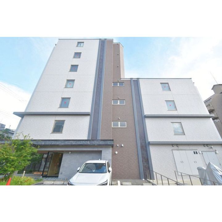 CAVANA九条烏丸の外観