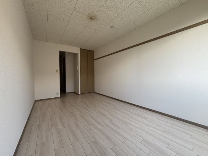 ディアコートMAの居間