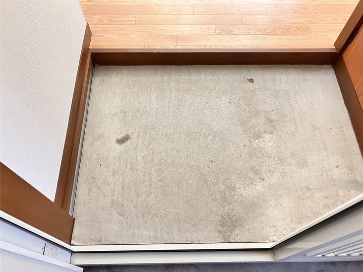 エントピア寿の玄関