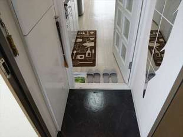 北海道札幌市中央区南九条西12(マンション)の賃貸物件の玄関