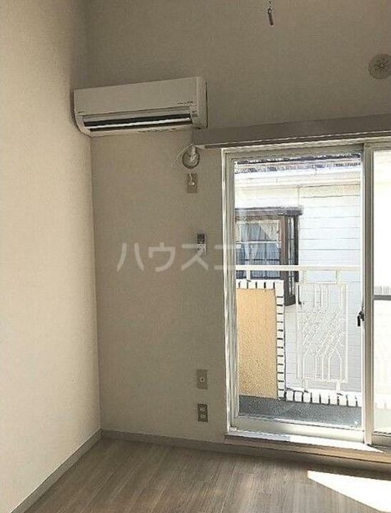 ローズアパートQ63番館の内装