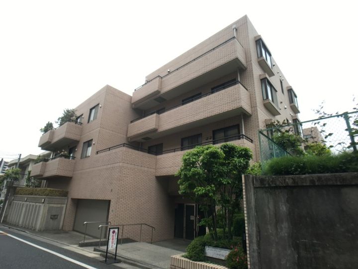 グランディコア中野弥生町の外観