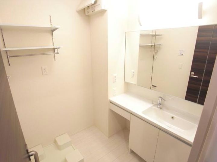 岐阜県各務原市鵜沼三ツ池町2(アパート)の賃貸物件の内装