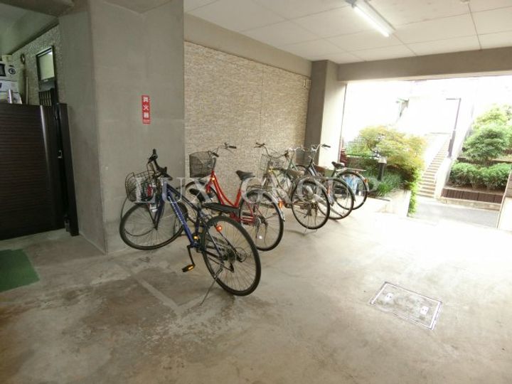 エムアンドケー貫井の地図