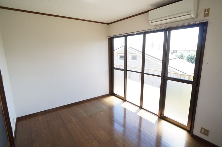 ハイツ中村の居間