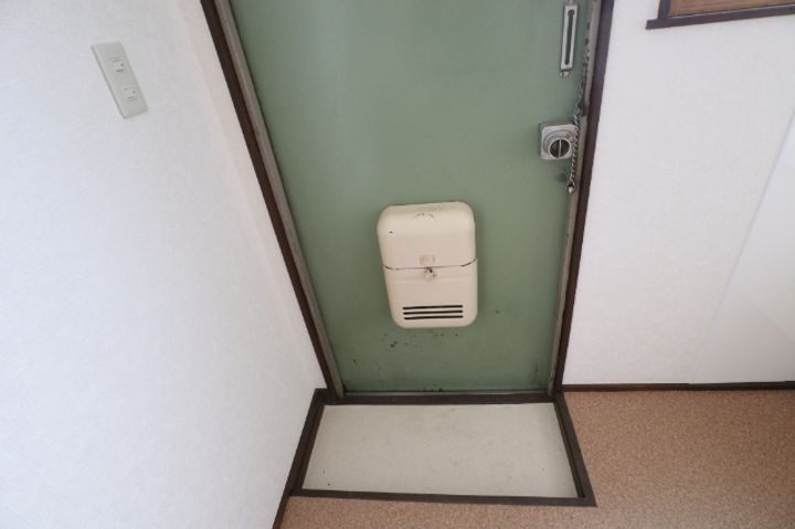 大井ハイムの玄関