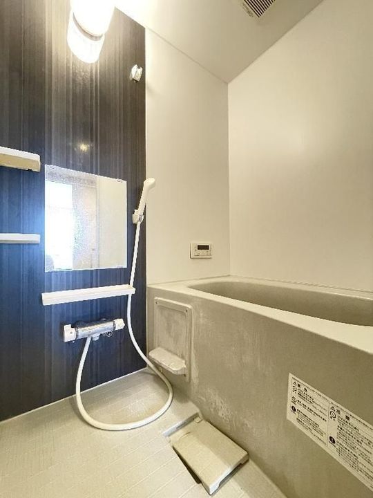 T.A西子飼町A棟(ティーエーニシコカイマチエートウ)の風呂