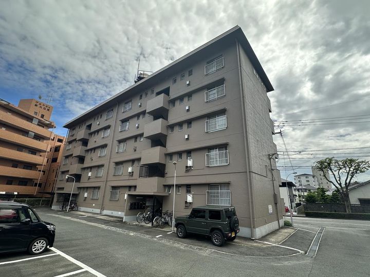 熊本県熊本市中央区保田窪1(マンション)の賃貸物件の外観